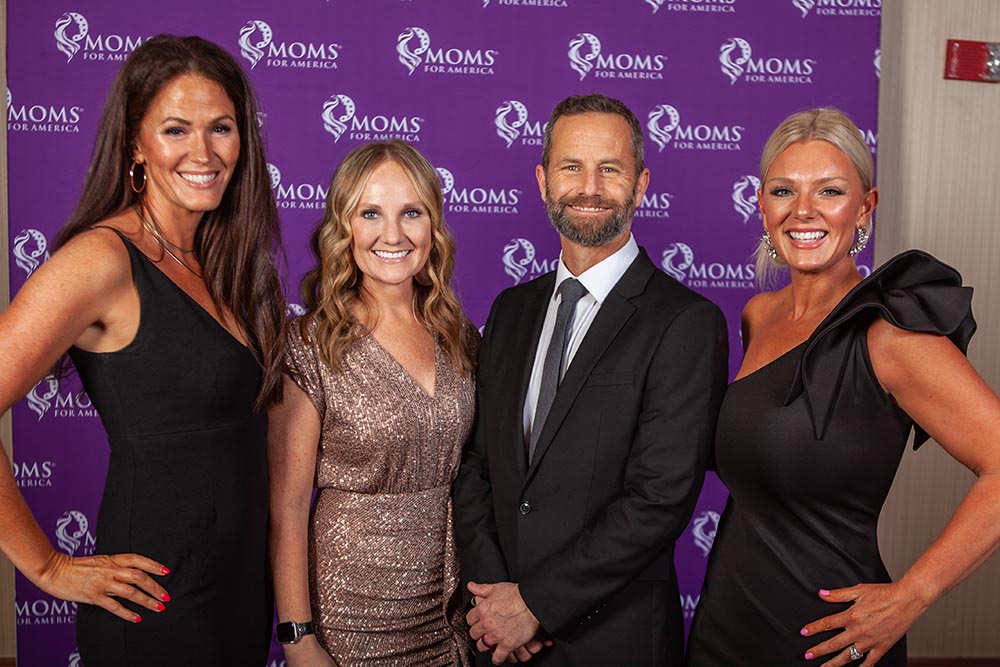 0140-Moms VIP-IMG_0207-full res