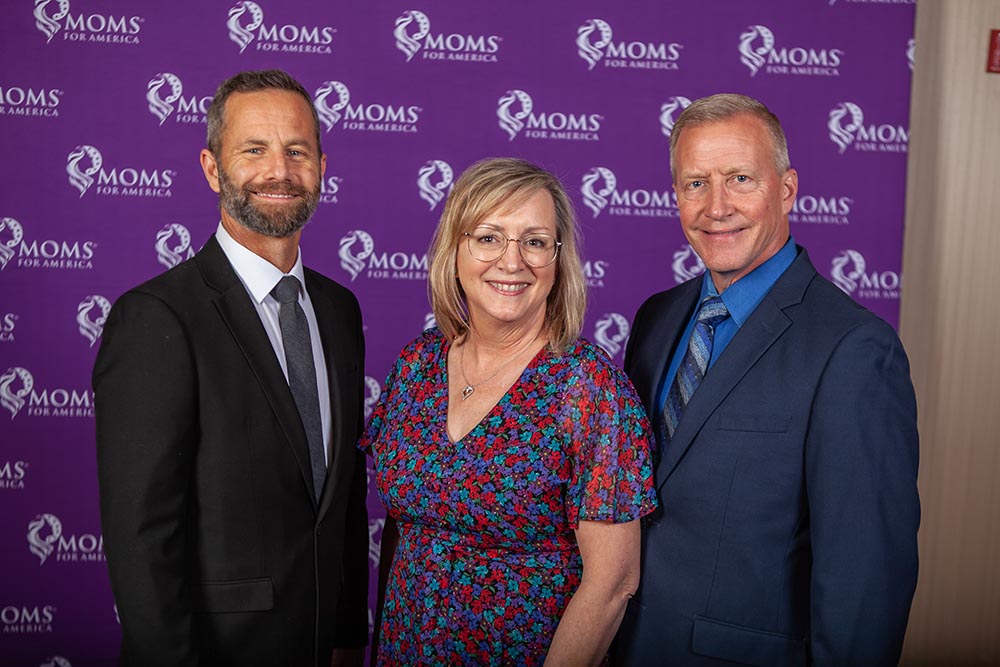 0146-Moms VIP-IMG_0217-full res