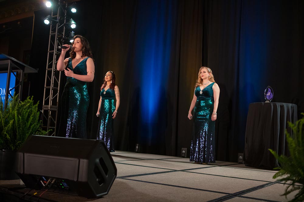 0922-Moms Gala 2023-JJM_0687