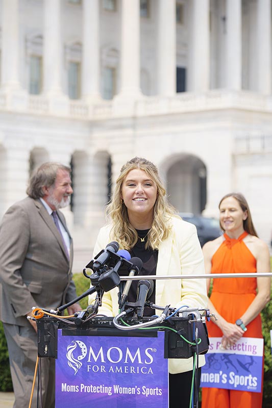 2023_6_7_MomsProtectingWomensSports-093