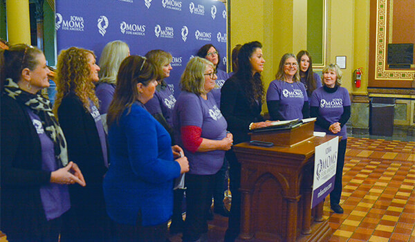 Trump Endorsement in Des Moines, IA - Moms for America Past Events